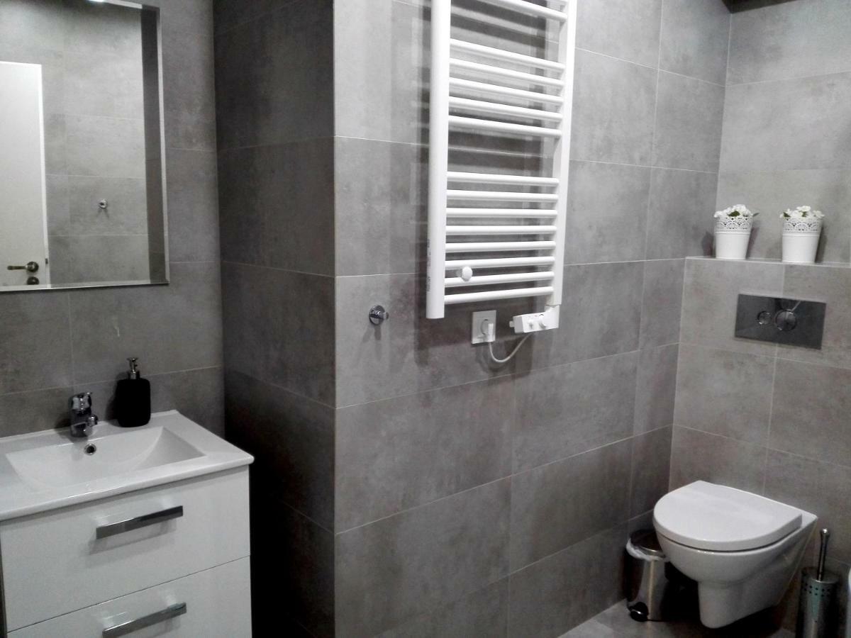 Grey Apartament Centrum גדינייה מראה חיצוני תמונה
